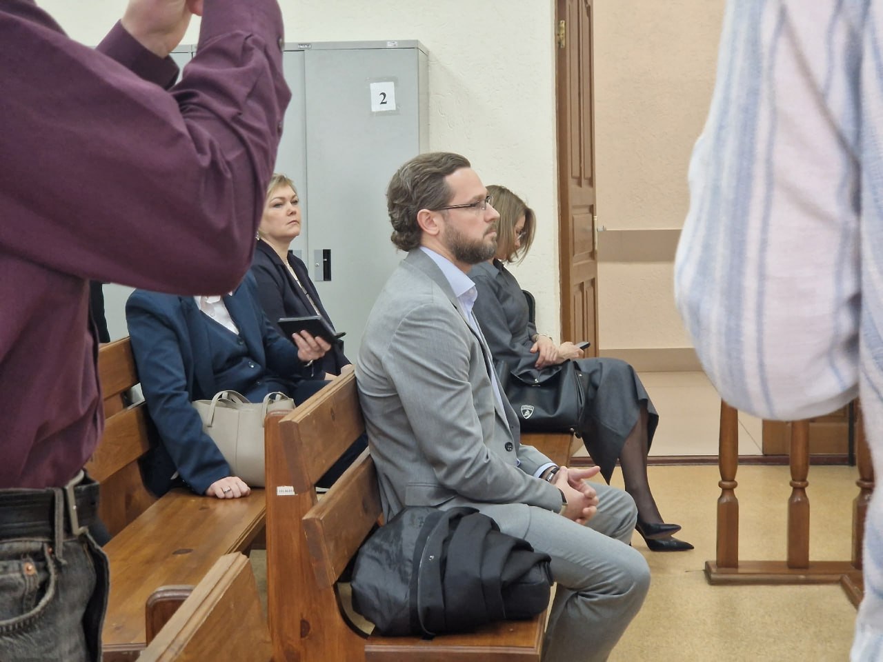 Суд перешел к допросу бывшего проректора ПсковГУ Александра Захарова