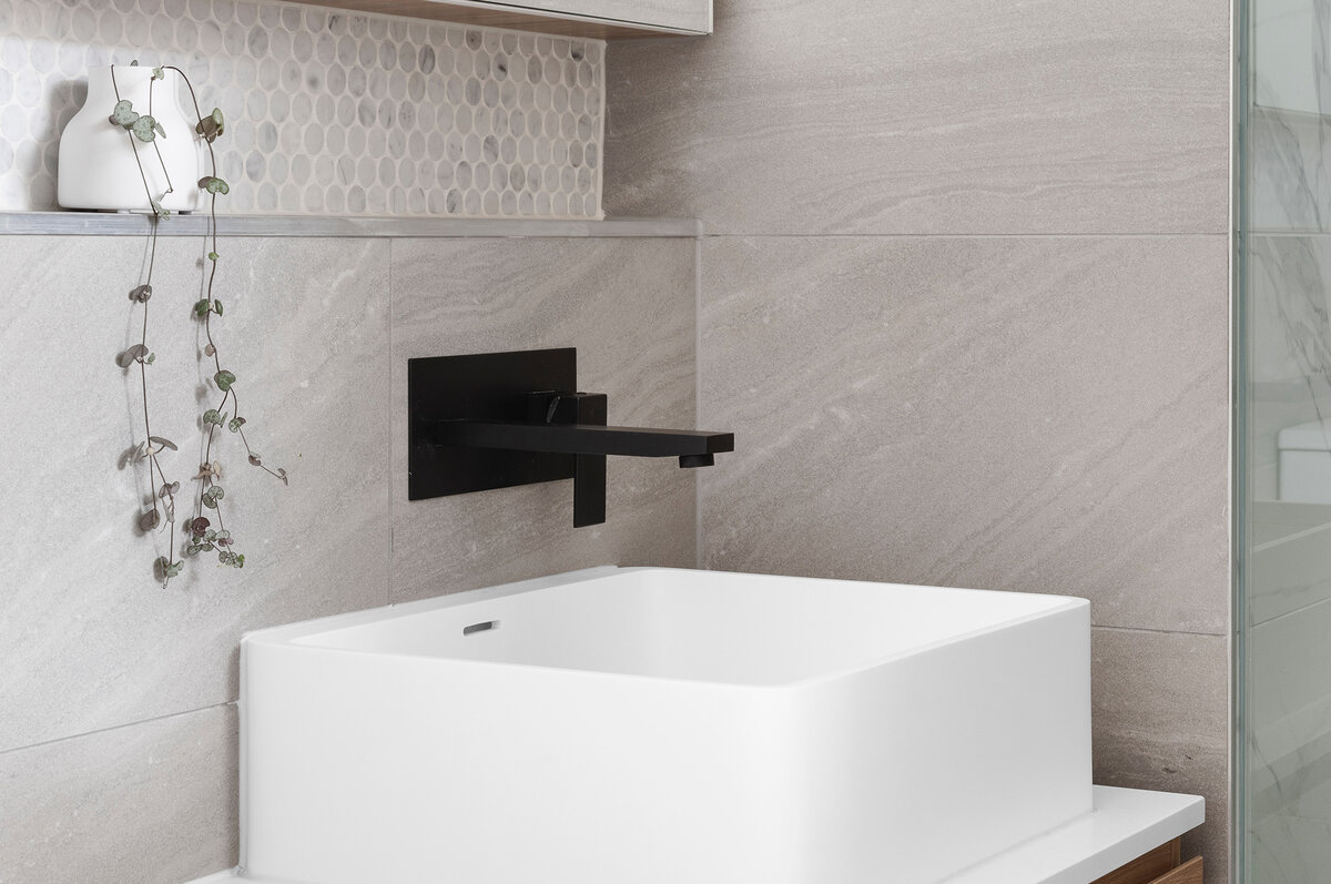 Смесители скрытого монтажа: стиль и практичность современного дизайна