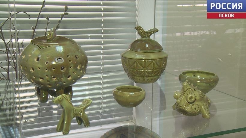 "(Не)простое ремесло". Выставка с таким названием открылась в областном Центре народного творчества