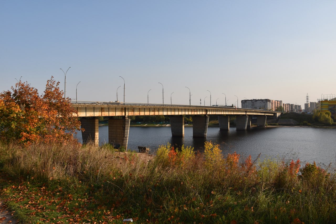 В Пскове начинается масштабный ремонт дорожного покрытия на мосту Александра Невского В Пскове начинается масштабный ремонт дорожного покрытия на мосту Александра Невского