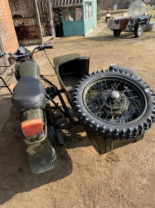 Житель деревни Сутоки Себежского района Александр Егоров восстанавливает советские мотоциклы для отправки в зону СВО Житель деревни Сутоки Себежского района Александр Егоров восстанавливает советские мотоциклы для отправки в зону СВО