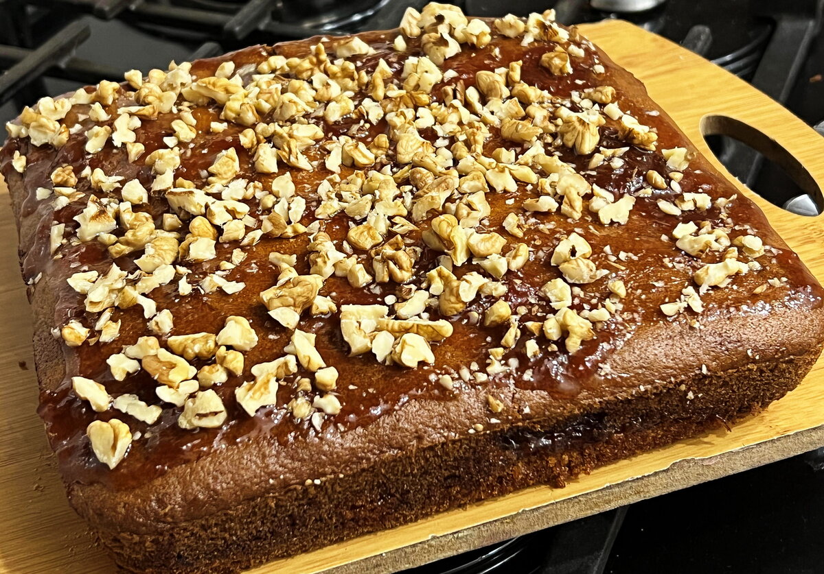 Простой и быстрый пирог на молоке за пять минут