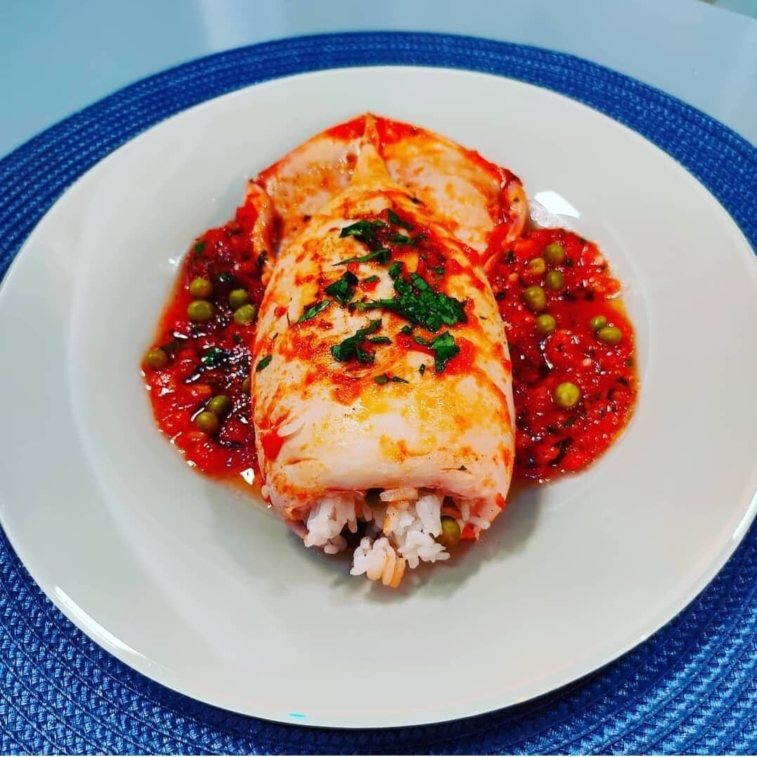 Кулинарные шедевры: Начиненные кальмары и морской микс в вашем меню