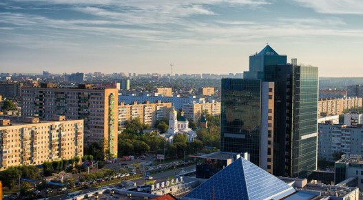 Не ремонт, а латание дыр. Как жильцы и коммунальщики пытаются поддерживать нормальные условия в доме по улице Советской?