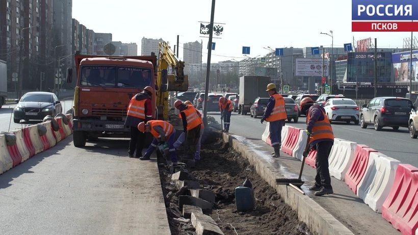 В Пскове началась подготовка к ремонту дорожного покрытия на мосту Александра Невского В Пскове началась подготовка к ремонту дорожного покрытия на мосту Александра Невского