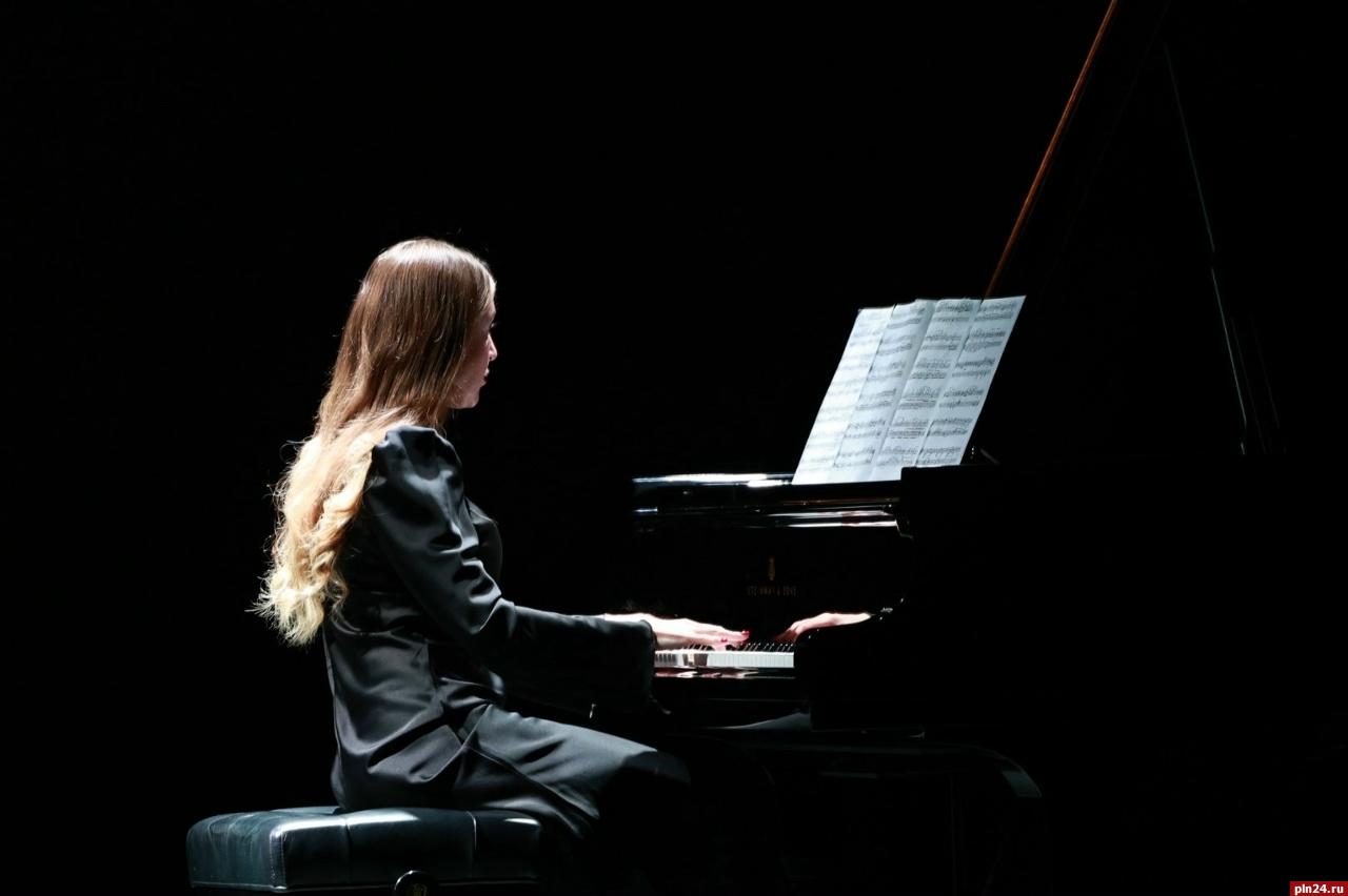 Торжественная церемония закрытия ВсОШ по немецкому языку проходит в Пскове Торжественная церемония закрытия ВсОШ по немецкому языку проходит в Пскове