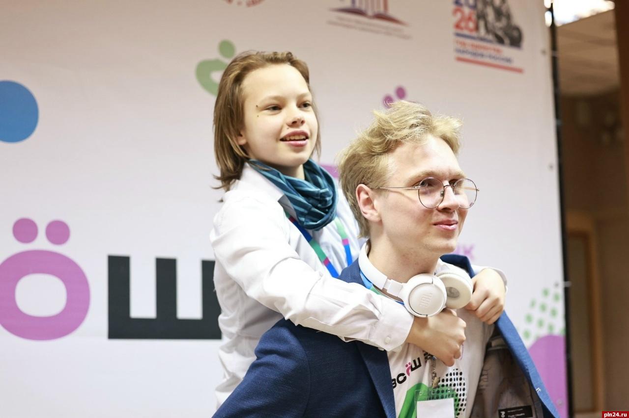 Торжественная церемония закрытия ВсОШ по немецкому языку проходит в Пскове Торжественная церемония закрытия ВсОШ по немецкому языку проходит в Пскове