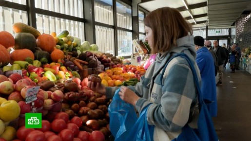 Московские ярмарки заполнили осенние корнеплоды