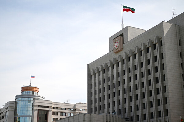 Новые ограничения для СМИ: кто и зачем хочет контролировать информацию в России?