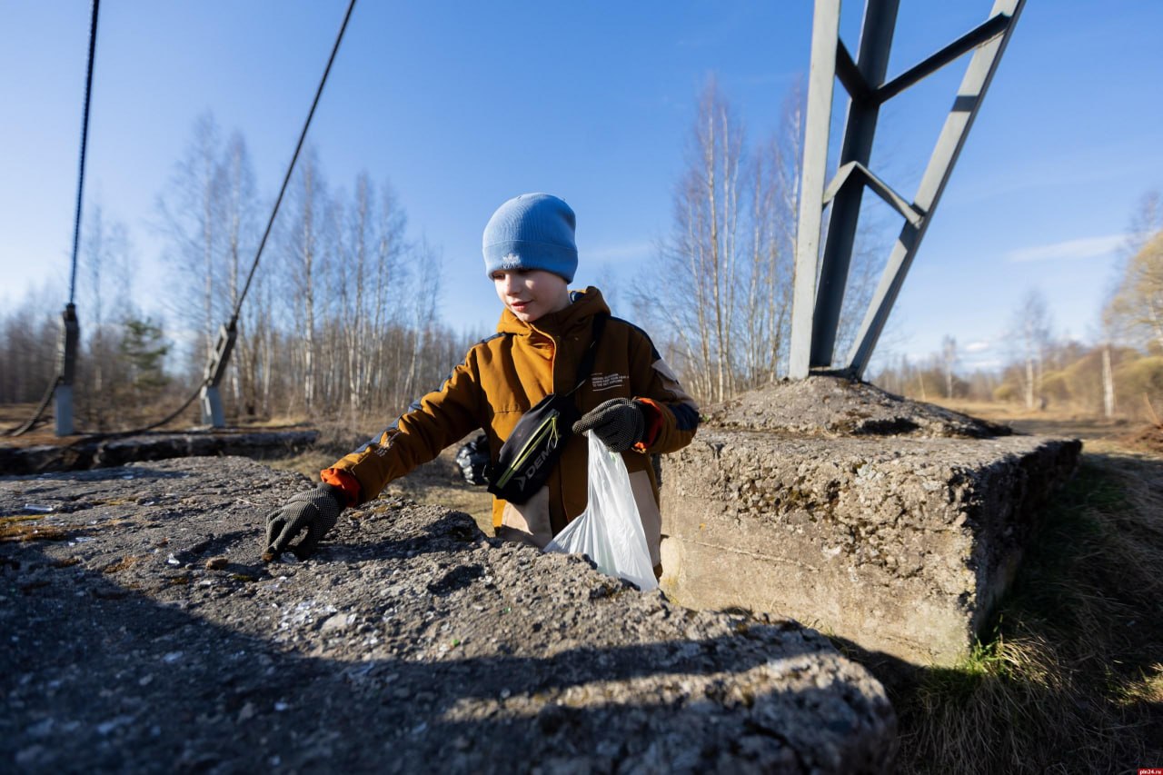 Вклад каждого: как субботники помогают делать Псков красивее и чище Вклад каждого: как субботники помогают делать Псков красивее и чище