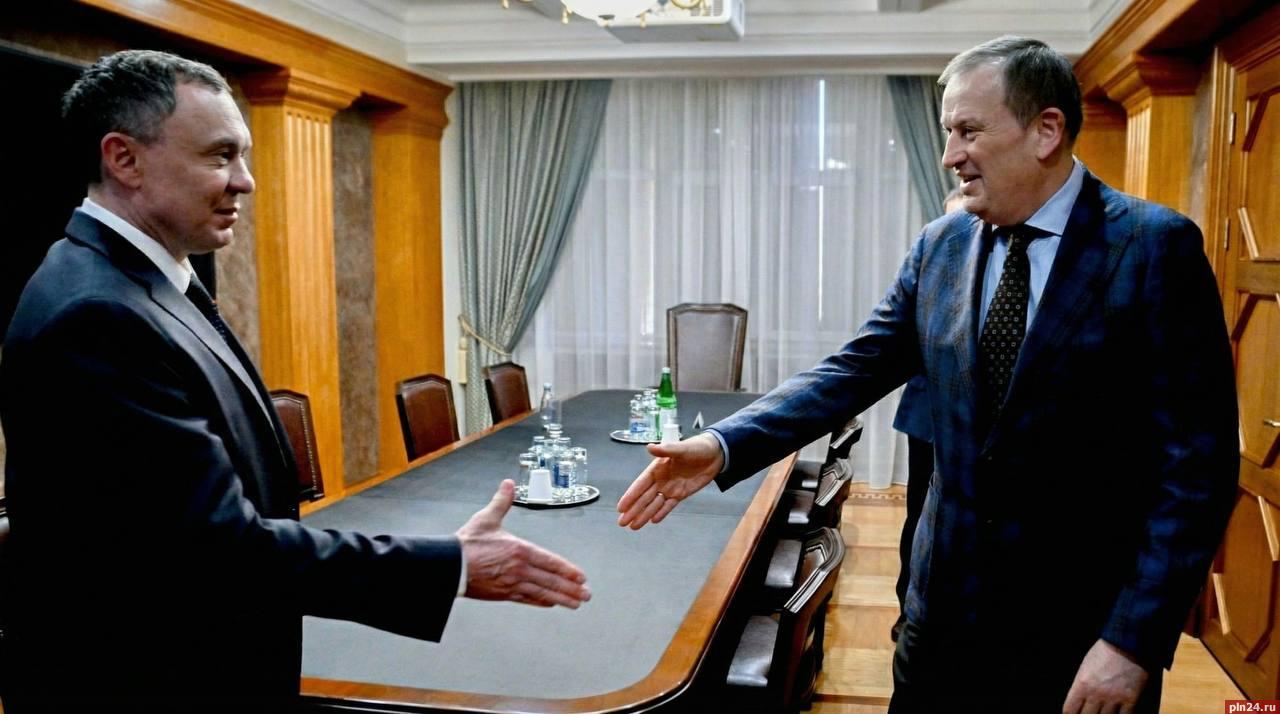 В порту Усть-Луга готовятся запустить вторую очередь терминала «Порт Фавор» В порту Усть-Луга готовятся запустить вторую очередь терминала «Порт Фавор»