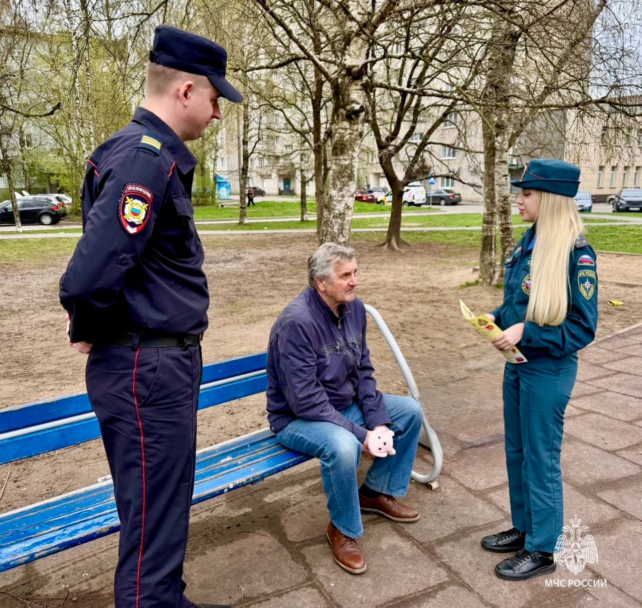#Профилактика. Сегодня во всех муниципальных образованиях Псковской области прошли совместные профилактические рейды сотрудников Главного управления МЧС России по Псковской области и представителей органов внутренних дел