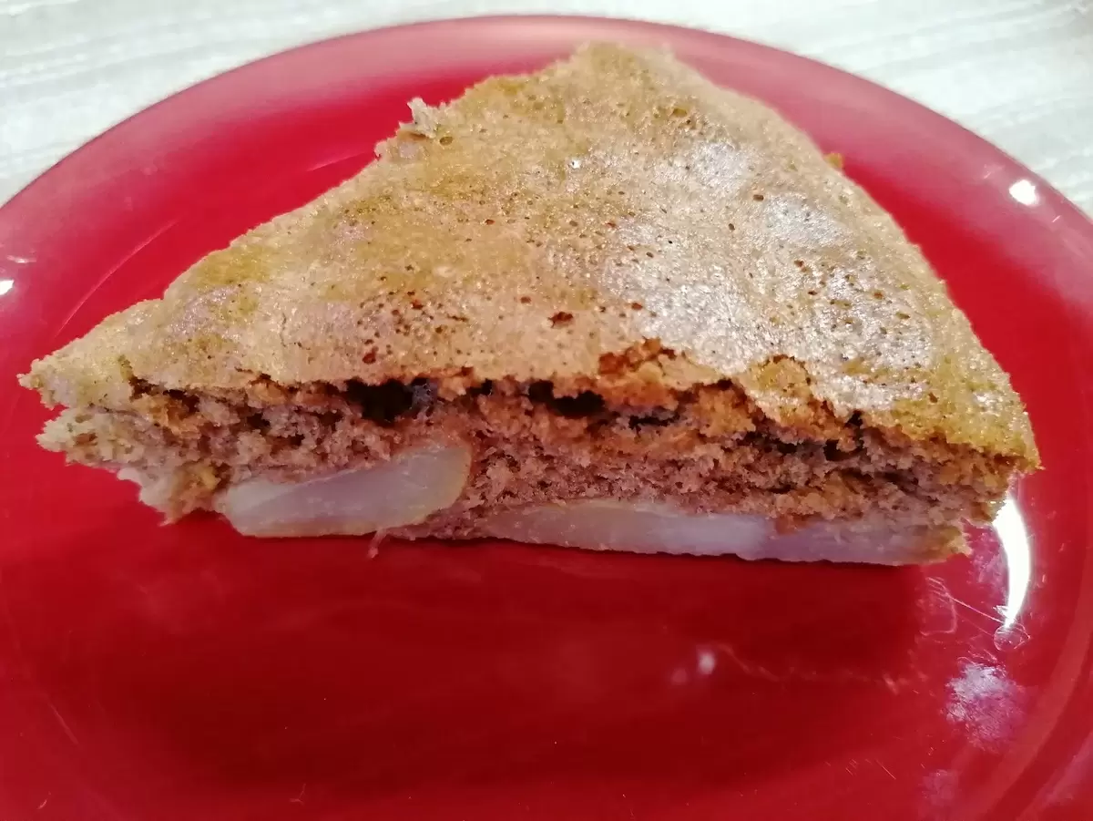 Неожиданный вкус — шоколадная шарлотка с грушами для уютной встречи