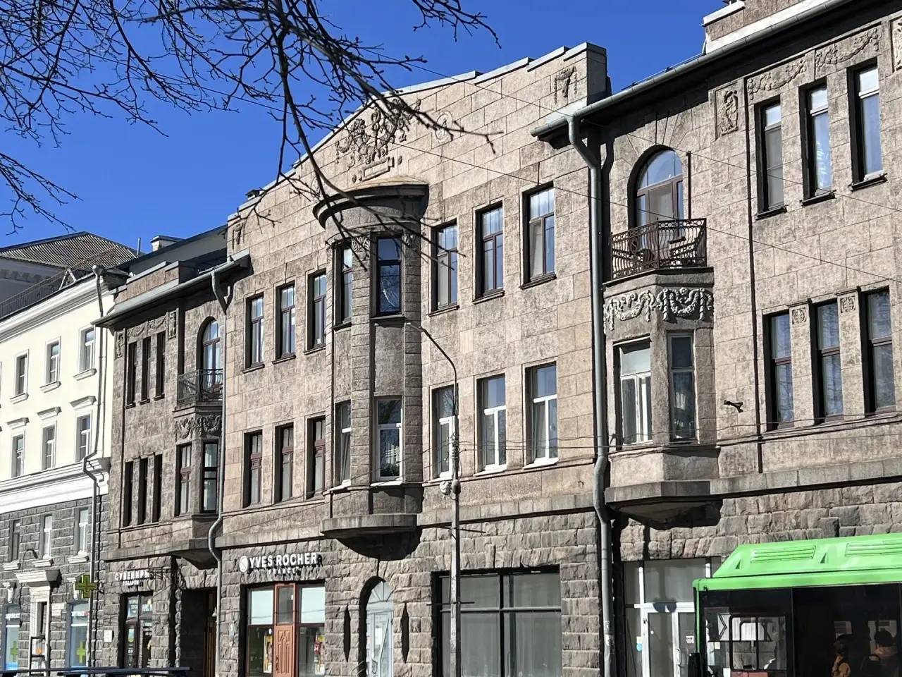 Елкин Борис: Прогуливаясь по Октябрьскому проспекту, мы ежедневно проходим мимо зданий с удивительной судьбой Елкин Борис: Прогуливаясь по Октябрьскому проспекту, мы ежедневно проходим мимо зданий с удивительной судьбой