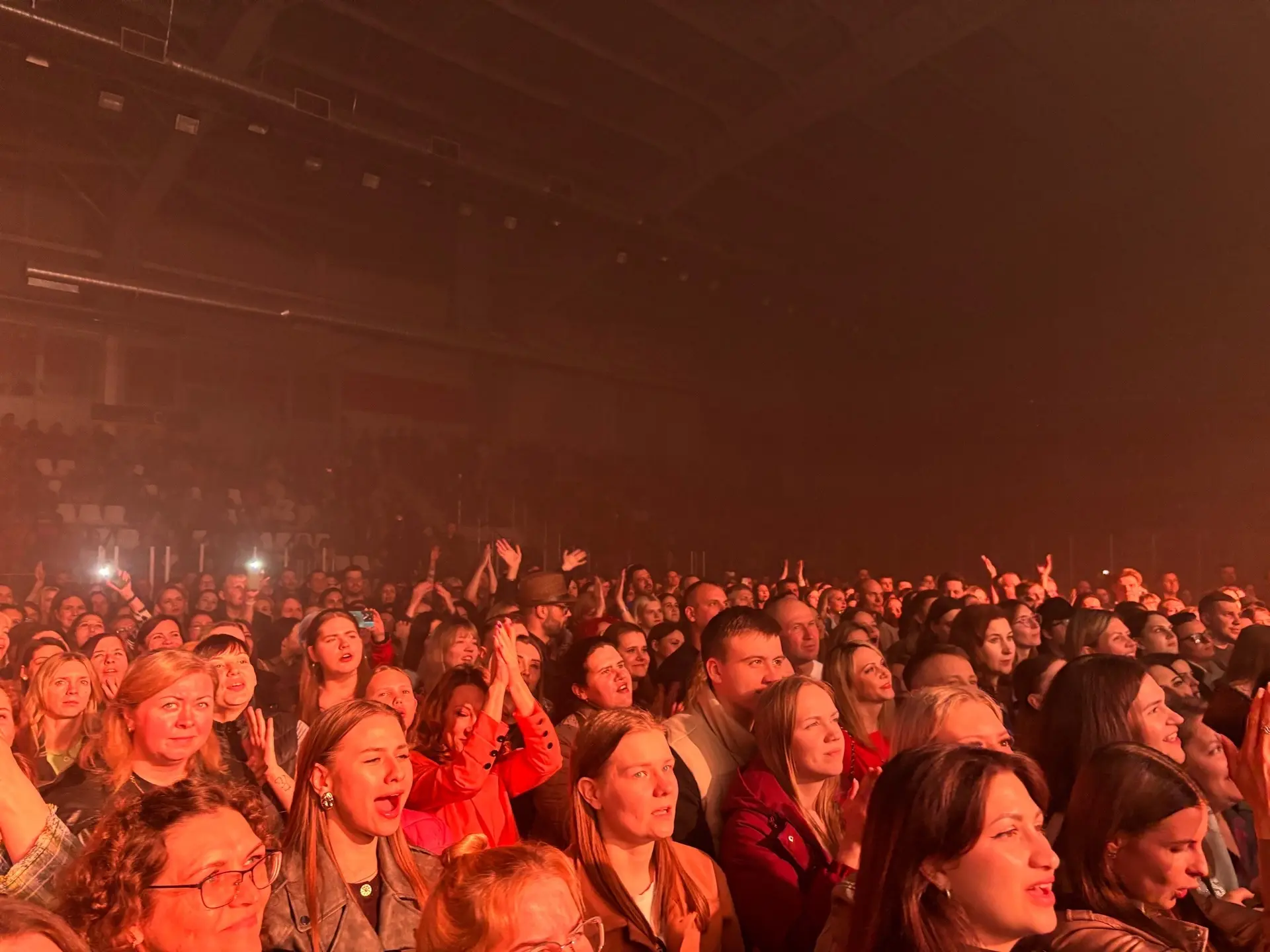 Концерт рок-группы «Комната культуры» в Ледовом дворце Пскова Концерт рок-группы «Комната культуры» в Ледовом дворце Пскова