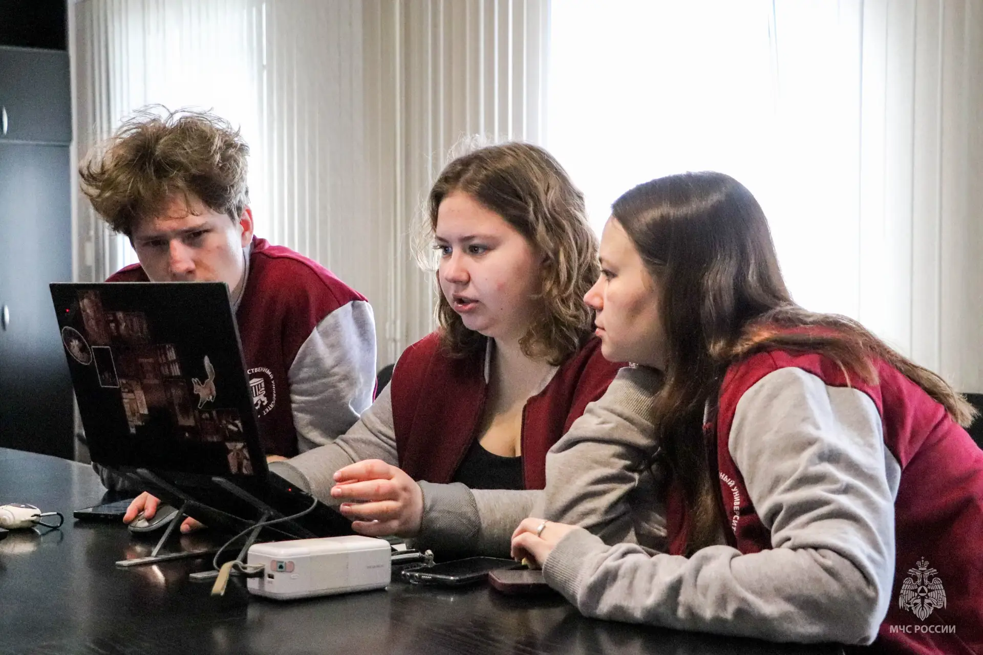 Человеческий фактор 2026. В Главном управлении МЧС России по Псковской области состоялся региональный этап студенческой лиги Всероссийских соревнований по оказанию первой помощи и психологической поддержки «Человеческий... Человеческий фактор 2026. В Главном управлении МЧС России по Псковской области состоялся региональный этап студенческой лиги Всероссийских соревнований по оказанию первой помощи и психологической поддержки «Человеческий...