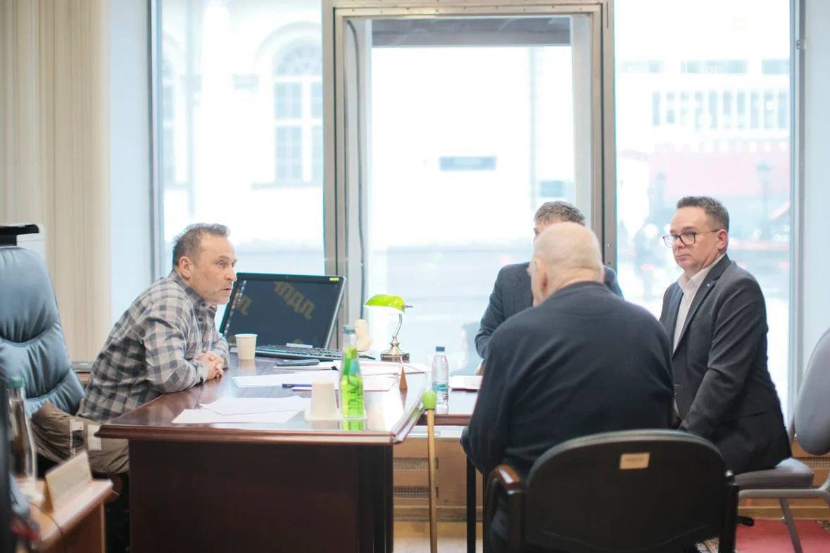 В рамках региональной недели первый заместитель председателя Комитета Государственной Думы по физической культуре и спорту Дмитрий Свищев провёл приём граждан в Государственной Думе по линии фракции ЛДПР В рамках региональной недели первый заместитель председателя Комитета Государственной Думы по физической культуре и спорту Дмитрий Свищев провёл приём граждан в Государственной Думе по линии фракции ЛДПР