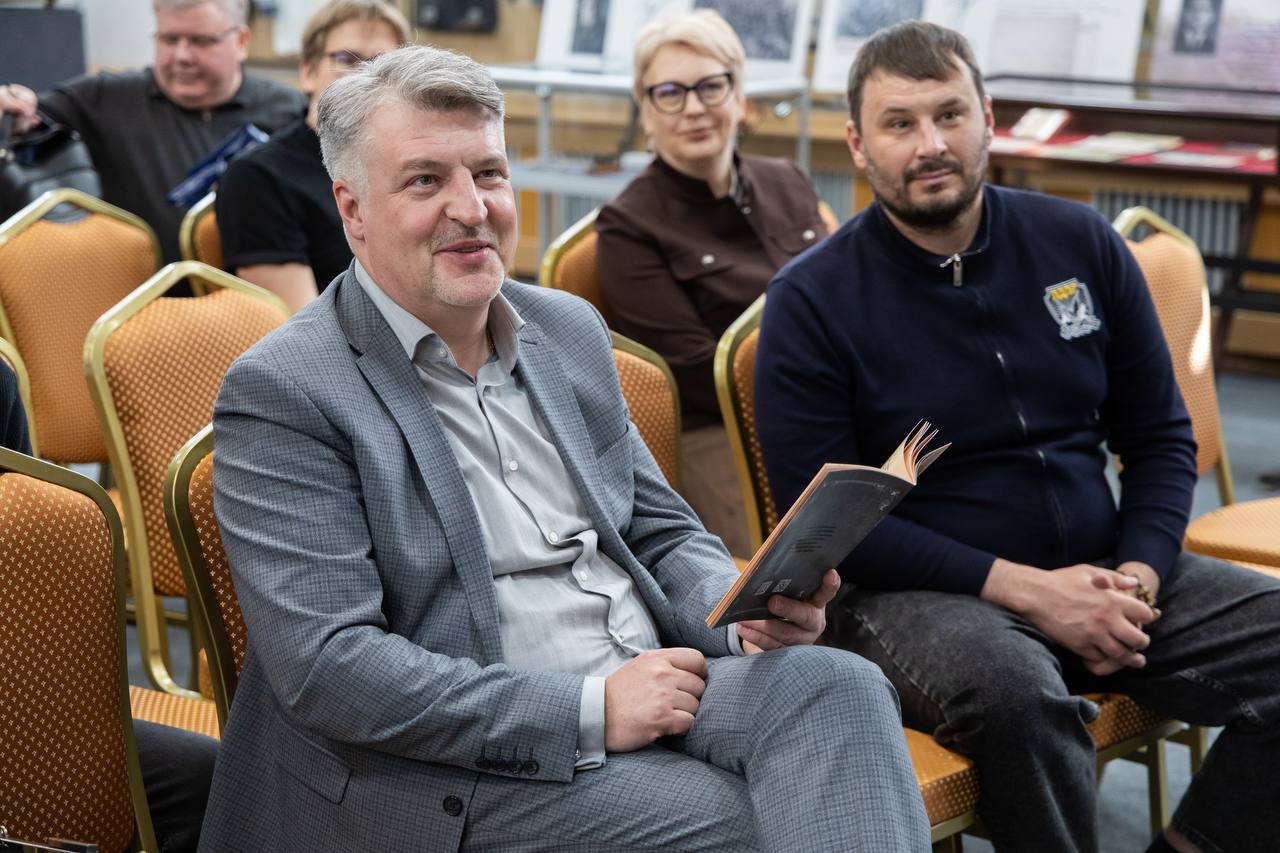 В Пскове представили уникальное издание об истории выборов в России В Пскове представили уникальное издание об истории выборов в России