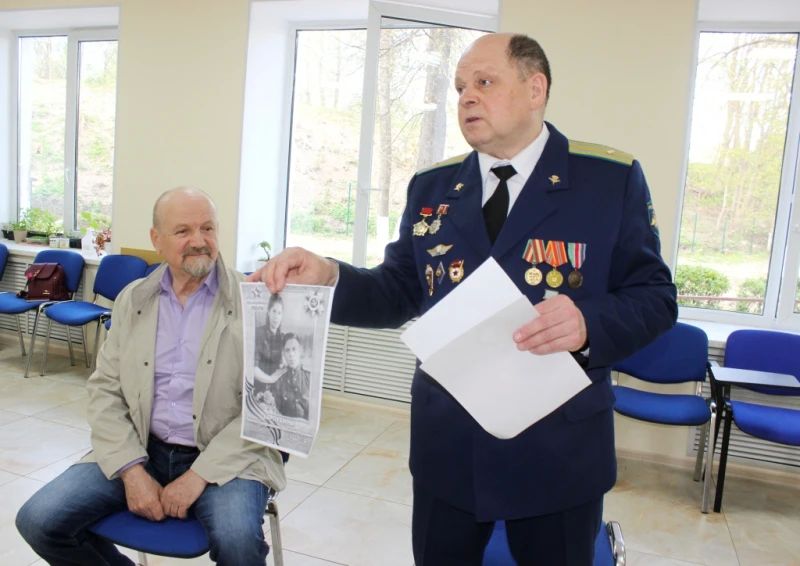 В Пскове дети спели с ветеранами «Катюшу» и говорили о мире и дружбе В Пскове дети спели с ветеранами «Катюшу» и говорили о мире и дружбе
