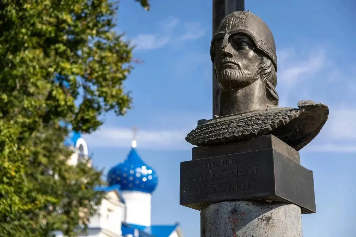Михаил Ведерников: Сегодня исполняется 805 лет со дня рождения Александра НЕВСКОГО — легендарного полководца, дальновидного дипломата, защитника Руси и православия Михаил Ведерников: Сегодня исполняется 805 лет со дня рождения Александра НЕВСКОГО — легендарного полководца, дальновидного дипломата, защитника Руси и православия