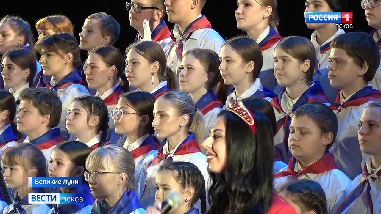 Студия "Созвучие" из Великих Лук победила в городском конкурсе хоровых коллективов