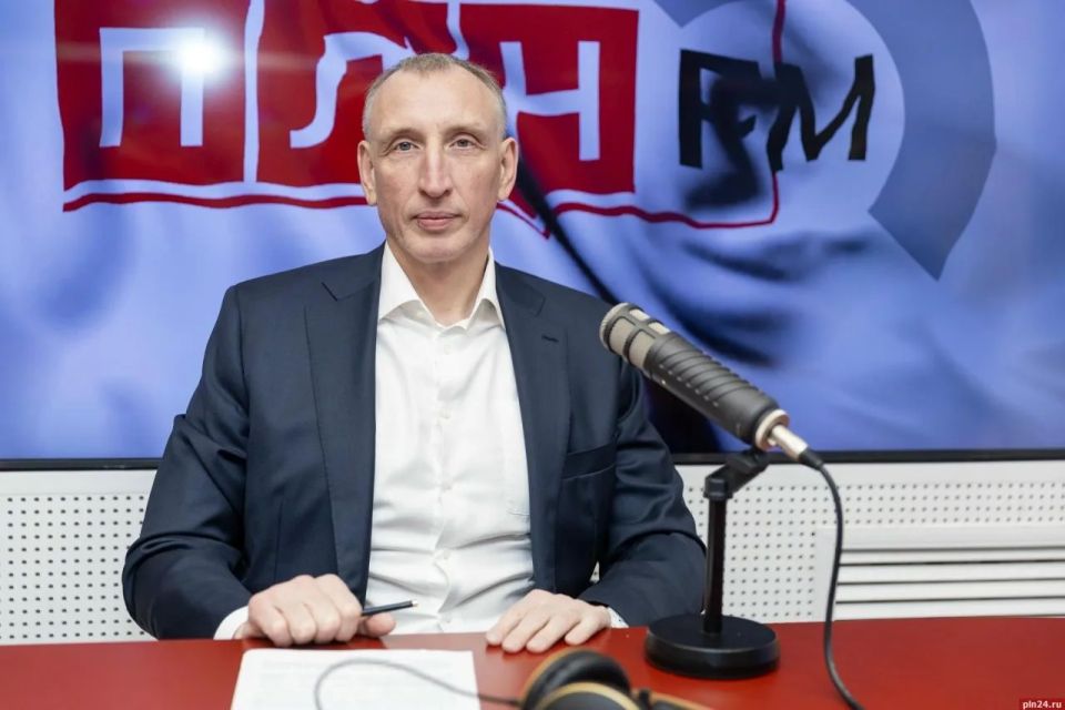 Депутат Государственной Думы от Псковской области, секретарь регионального отделения партии «Единая Россия» Александр Козловский: