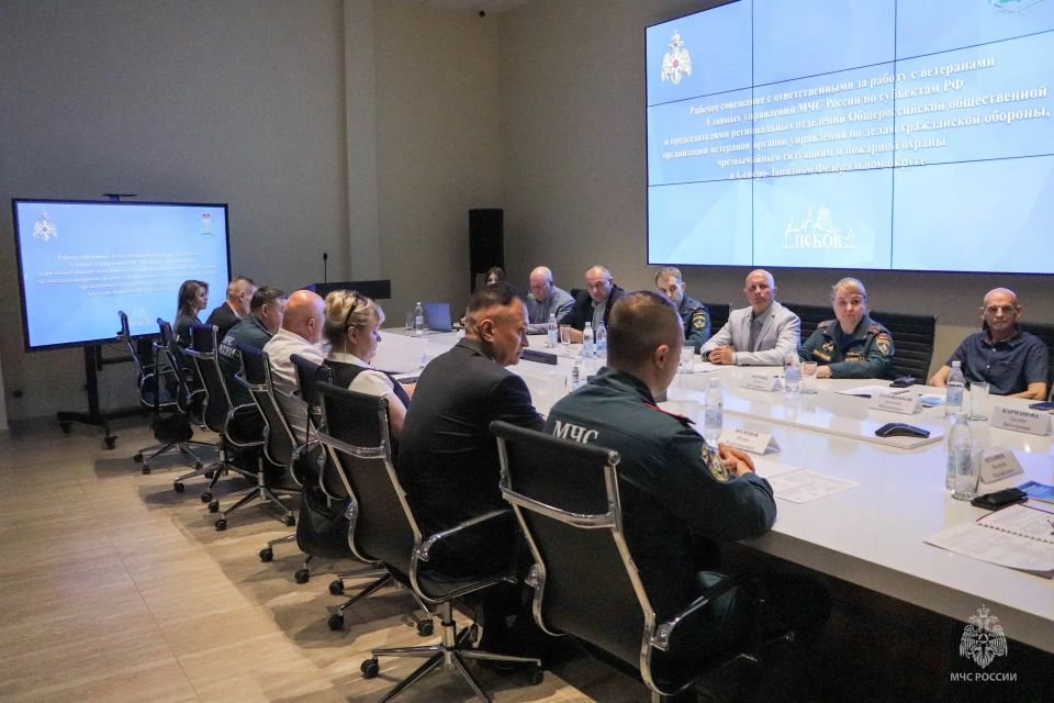В Пскове встретились Представители ветеранских организаций СЗФО В Пскове встретились Представители ветеранских организаций СЗФО