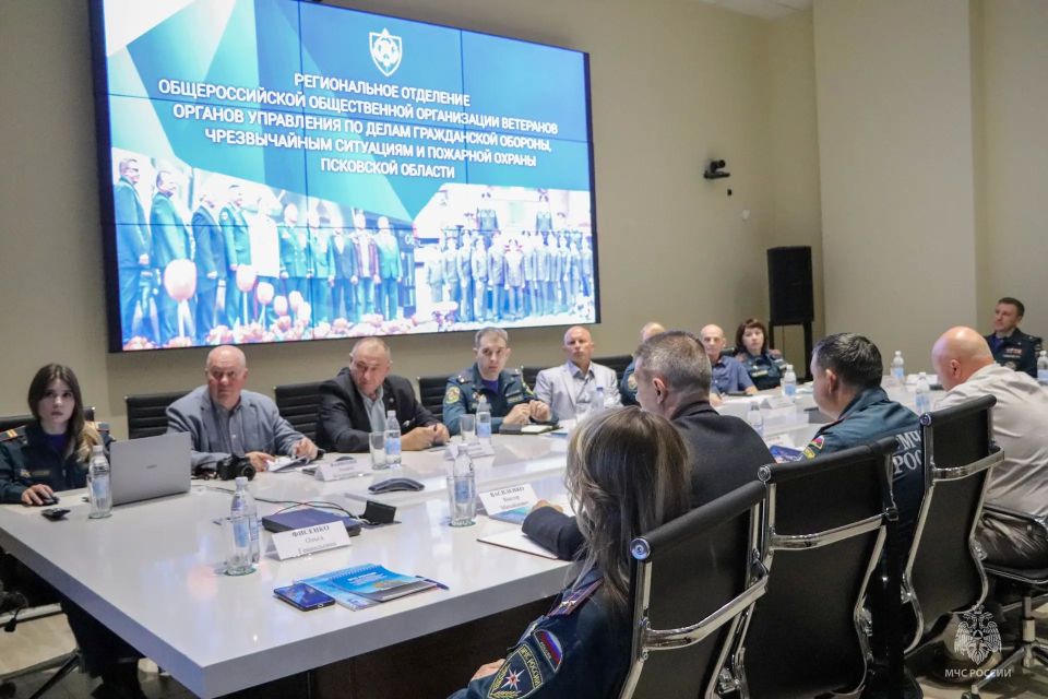 В Пскове встретились Представители ветеранских организаций СЗФО В Пскове встретились Представители ветеранских организаций СЗФО