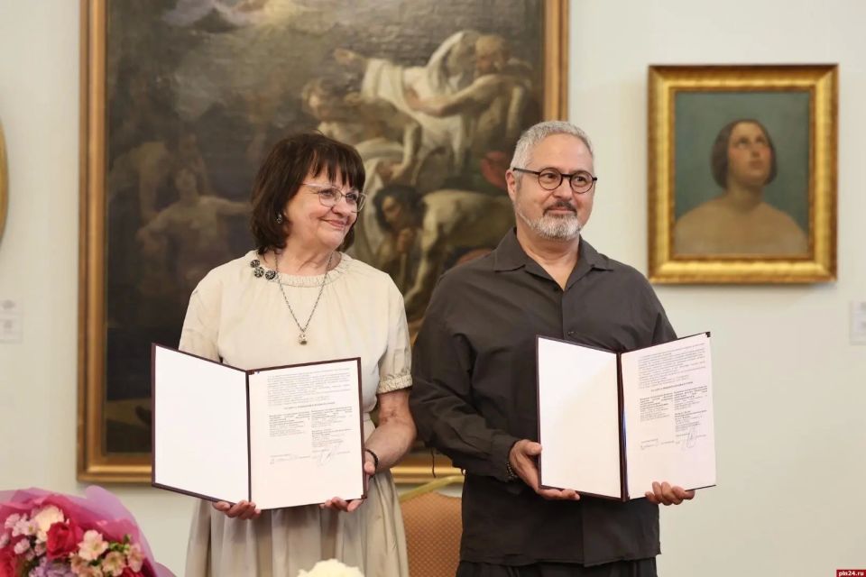 Псковский музей и театр драмы подписали соглашение о сотрудничестве