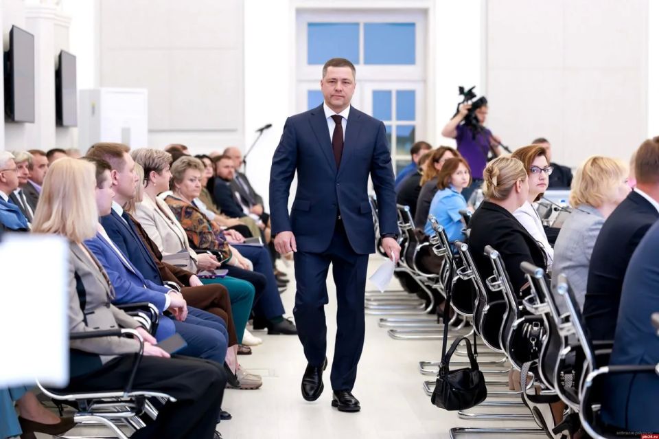 С отчёта губернатора о деятельности правительства за 2025 год начнётся майская сессия областного Собрания 28 мая