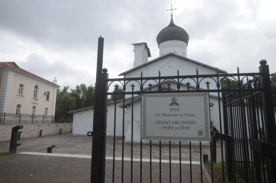Возвращение к истокам: первое после реставрации богослужение прошло в псковском храме Николы со Усохи