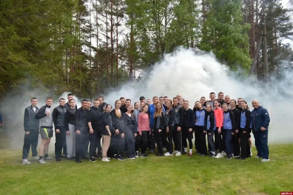Спортивные соревнования прошли в Псковском филиале университета ФСИН Спортивные соревнования прошли в Псковском филиале университета ФСИН