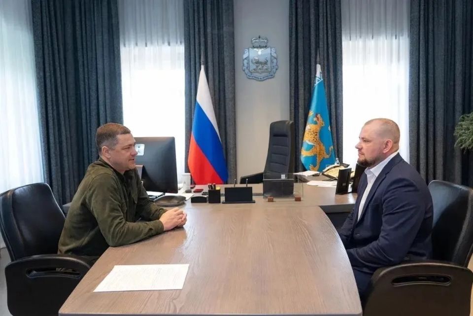 Участник региональной кадровой программы «Герои земли Псковской», ветеран СВО, кавалер медали «За отвагу» Дмитрий Чепюк назначен на должность заместителя генерального директора – руководителя Центра компетенций в сфере... Участник региональной кадровой программы «Герои земли Псковской», ветеран СВО, кавалер медали «За отвагу» Дмитрий Чепюк назначен на должность заместителя генерального директора – руководителя Центра компетенций в сфере...