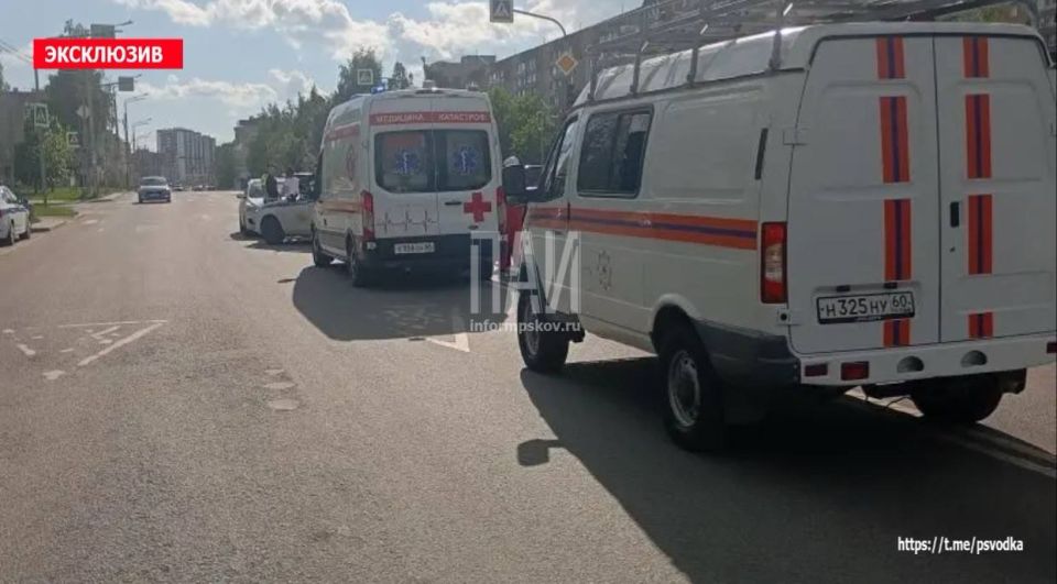 В Пскове, на улице Коммунальной, у дома № 58, водитель легкового автомобиля допустил наезд на ребенка