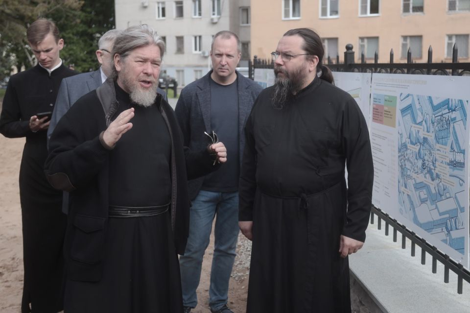 Новая жизнь для Псковской земли: митрополит Тихон посетил знаковые места города Новая жизнь для Псковской земли: митрополит Тихон посетил знаковые места города
