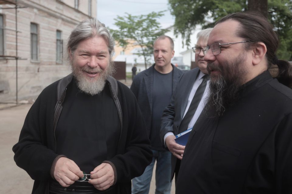 Новая жизнь для Псковской земли: митрополит Тихон посетил знаковые места города Новая жизнь для Псковской земли: митрополит Тихон посетил знаковые места города