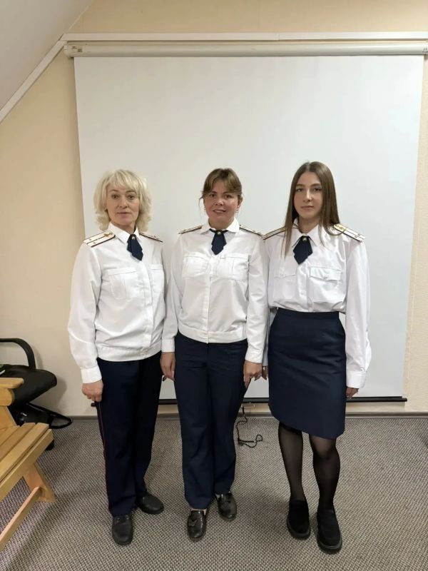 Елизавета Петрова из СИЗО-1 г. Пскова стала лучшим психологом УИС Псковской области Елизавета Петрова из СИЗО-1 г. Пскова стала лучшим психологом УИС Псковской области