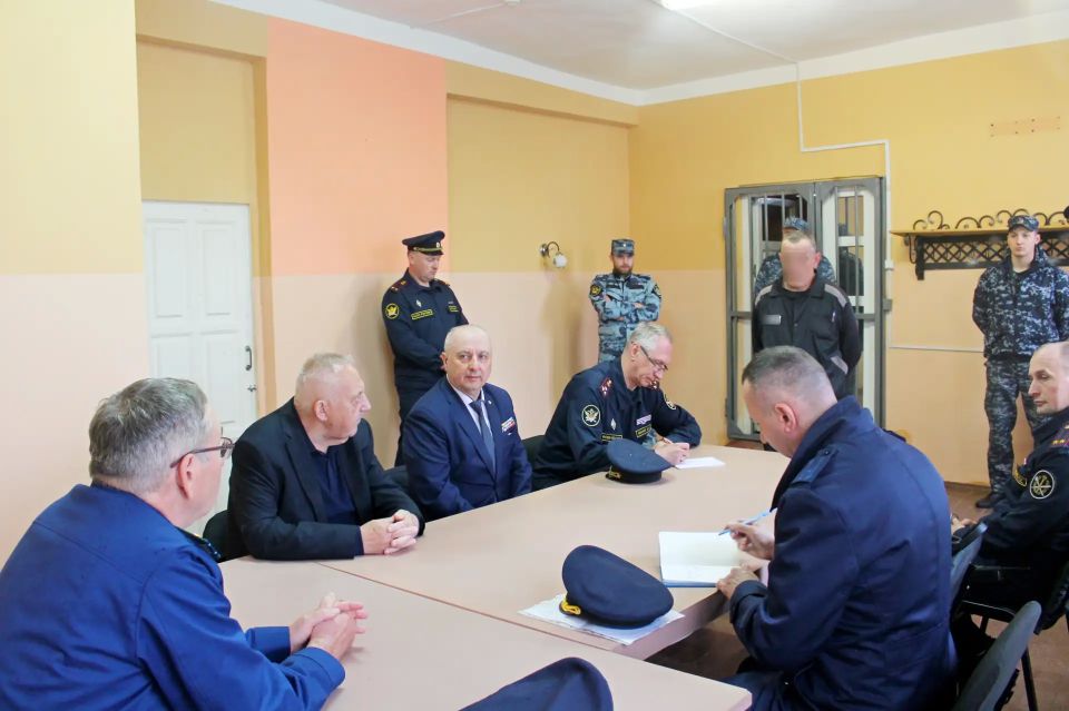 ИК-4 УФСИН России по Псковской области посетил заместитель прокурора региона, председатели областной ОНК и Общественного совета при УФСИН ИК-4 УФСИН России по Псковской области посетил заместитель прокурора региона, председатели областной ОНК и Общественного совета при УФСИН