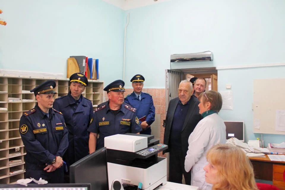 ИК-4 УФСИН России по Псковской области посетил заместитель прокурора региона, председатели областной ОНК и Общественного совета при УФСИН ИК-4 УФСИН России по Псковской области посетил заместитель прокурора региона, председатели областной ОНК и Общественного совета при УФСИН