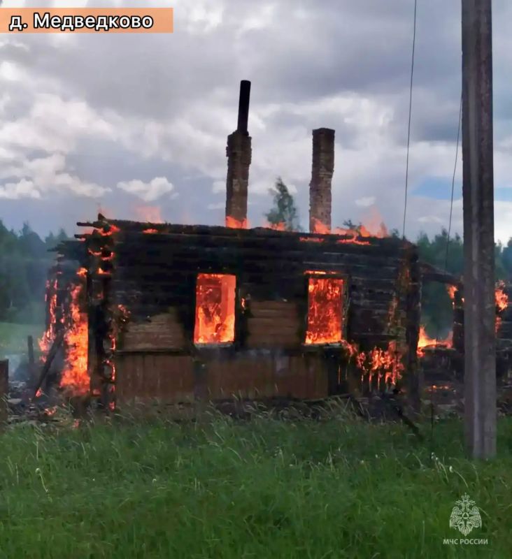 #ОперативноЗаСутки. За минувшие дежурные сутки пожарно-спасательные подразделения Псковской области реагировали на 4 техногенных пожара, предположительной причиной 3-х из которых стал аварийный режим работы... #ОперативноЗаСутки. За минувшие дежурные сутки пожарно-спасательные подразделения Псковской области реагировали на 4 техногенных пожара, предположительной причиной 3-х из которых стал аварийный режим работы...