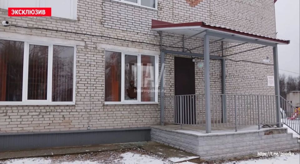 Стругокрасненским районный судом рассмотрено уголовное дело в отношении Кузьминой, обвиняемой в совершении преступления, предусмотренного п. п. «а», «б» ч. 2 ст. 158 УК РФ Стругокрасненским районный судом рассмотрено уголовное дело в отношении Кузьминой, обвиняемой в совершении преступления, предусмотренного п. п. «а», «б» ч. 2 ст. 158 УК РФ