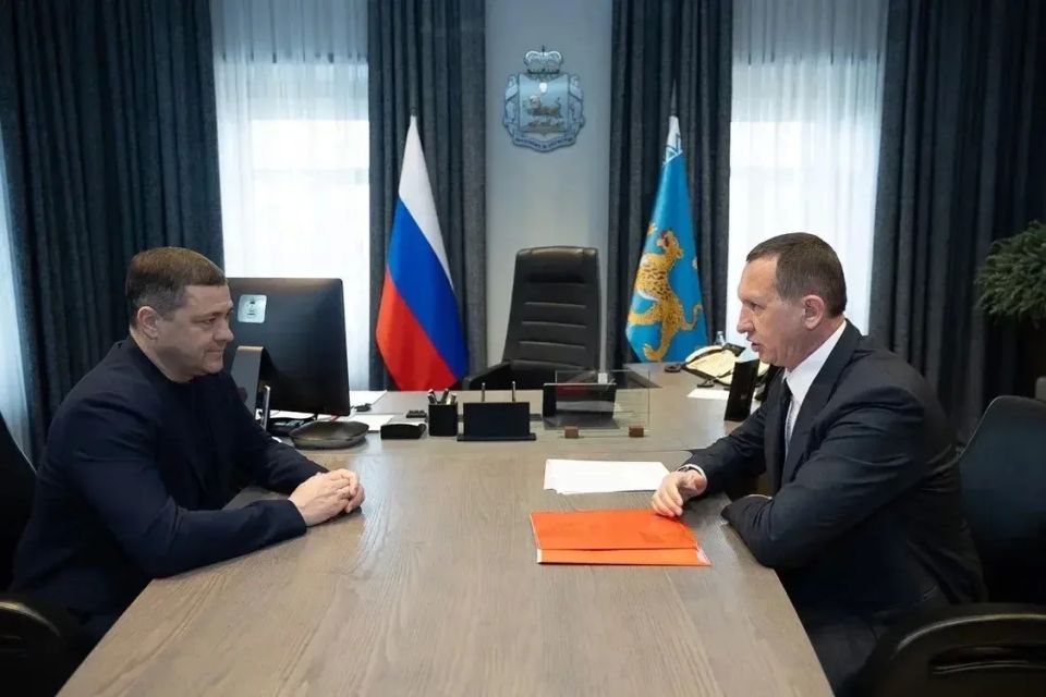 Михаил Ведерников: Развитие кабельного кластера в Псковской области и новые точки сотрудничества обсудили с гендиректором АО «Акрон Холдинг» Павлом МОРОЗОВЫМ