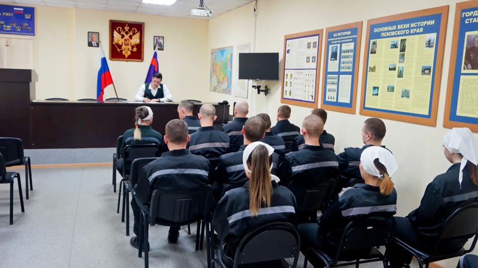 Для осужденных отряда по хозяйственному обслуживанию СИЗО-1 провели встречу с представителем центра занятости