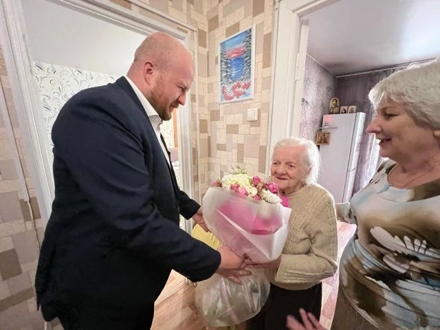 Псковская долгожительница Надежда Фёдорова получила от президента РФ Владимира Путина поздравление со 103-летием Псковская долгожительница Надежда Фёдорова получила от президента РФ Владимира Путина поздравление со 103-летием