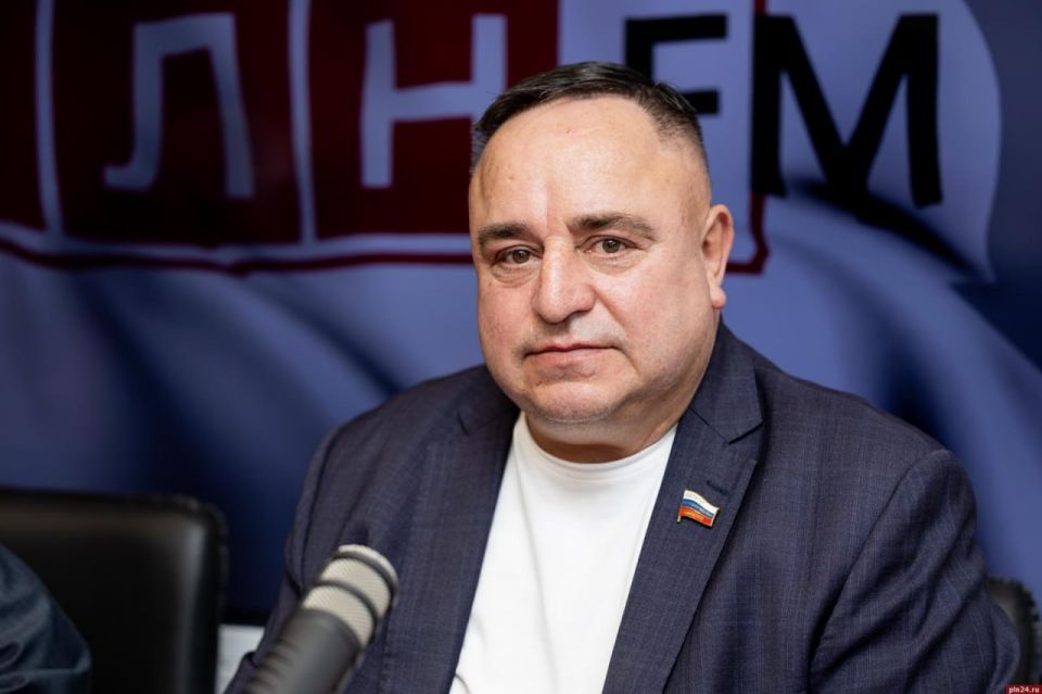 «Результат есть, проблемы не замалчиваются»: депутаты «Единой России» об отчёте губернатора «Результат есть, проблемы не замалчиваются»: депутаты «Единой России» об отчёте губернатора