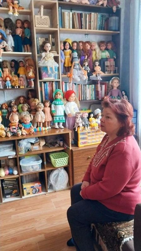 В деревне Дуброво отметили День соседей: гости побывали в кукольном царстверукодельницы Александры и попили чай В деревне Дуброво отметили День соседей: гости побывали в кукольном царстверукодельницы Александры и попили чай
