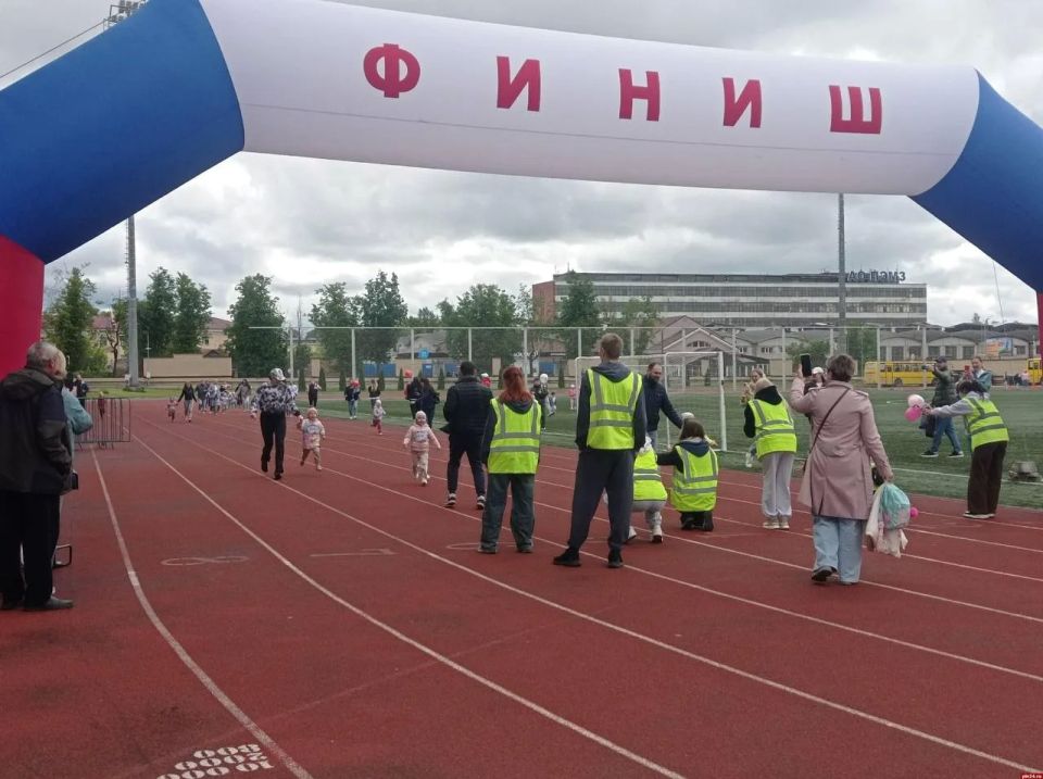 День защиты детей в Пскове: спорт, безопасность и творчество День защиты детей в Пскове: спорт, безопасность и творчество
