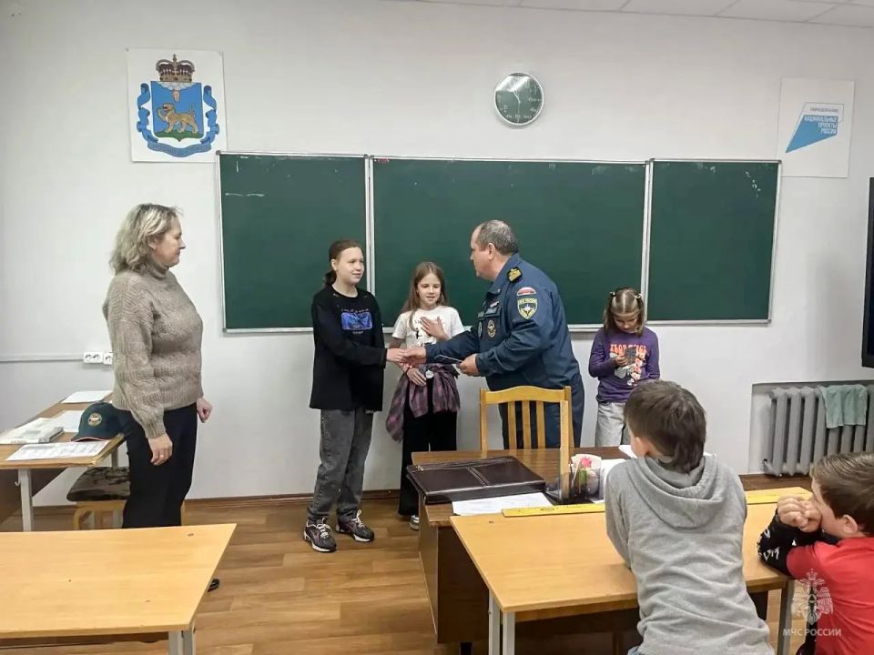 Как провести безопасные каникулы у воды: советы для школьников Как провести безопасные каникулы у воды: советы для школьников