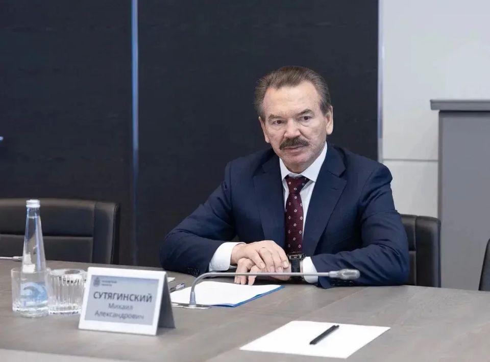 Михаил Ведерников: Ход реализации проектов и развитие инфраструктуры для завода «Титан-Полимер» обсудили с Председателем Совета директоров АО «ГК «Титан» Михаилом СУТЯГИНСКИМ Михаил Ведерников: Ход реализации проектов и развитие инфраструктуры для завода «Титан-Полимер» обсудили с Председателем Совета директоров АО «ГК «Титан» Михаилом СУТЯГИНСКИМ
