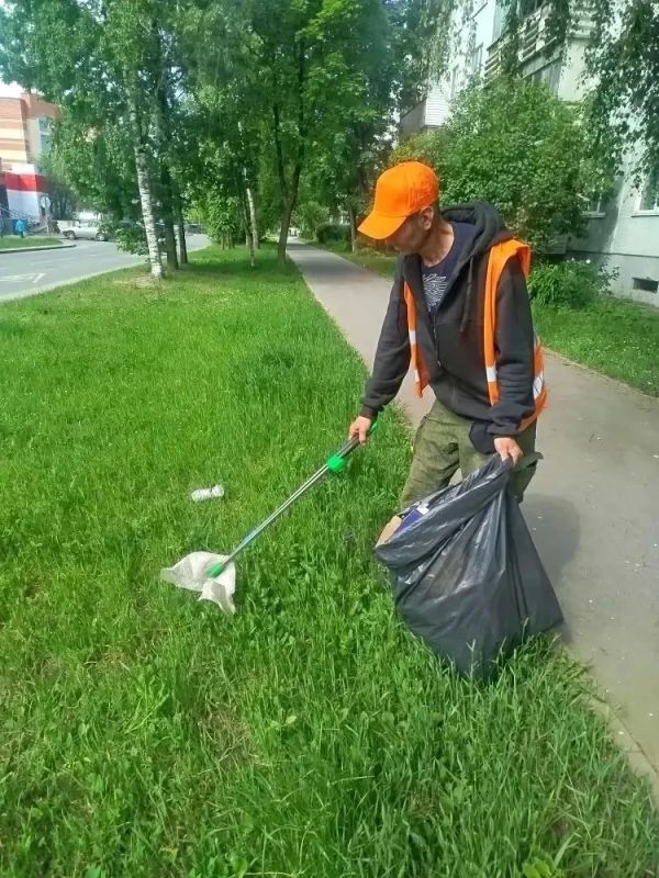 Елкин Борис: Продолжаем тщательно следить за чистотой и ухоженностью города Елкин Борис: Продолжаем тщательно следить за чистотой и ухоженностью города